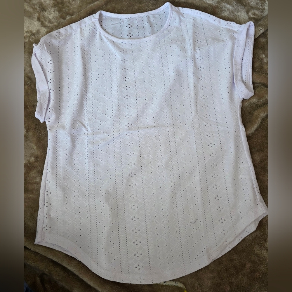White Lightweight Blouse Eyelet Top Classic Casual Wear Medium